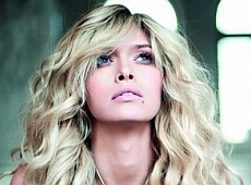 З Брежнєвої зробили красуню у Шоколадному будиночку