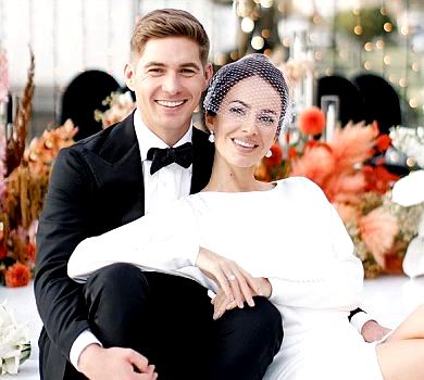 Фільм, де ми - герої: молодята Остапчуки показали драйвове ВІДЕО зі свого весілля