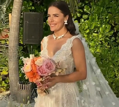 Ласкаво просимо в рай: Онуфрійчук показала, як виходила заміж на Мальдівах. ВІДЕО