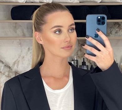 Дружина Тищенка в обтислому спортлуці показала, як відкриває в собі жіночність