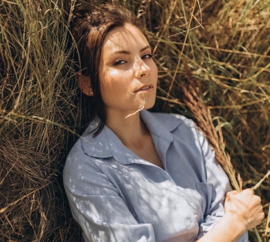 Хижняк полежала у лузі та злетіла над водою для атмосферних ФОТО 