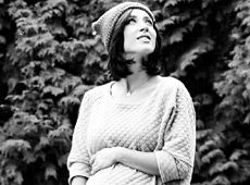 Завальська розсекретила стать дитини і показала вагітний архів