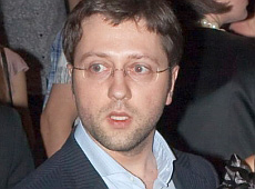 Син Лавриновича добудовує собі зайвий поверх у центрі Києва?