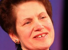 Дружина Януковича стимулюватиме народження онуків?