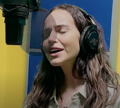 Крик моєї душі: Фокіна українською заспівала про війну. ВІДЕО