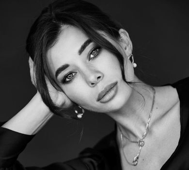 Уже не дівчинка, але ще без ботоксу: Міс Неплях відзначила 27-річчя