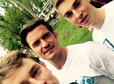 Орландо Блум несподівано завітав на Донбас. ФОТО. ВІДЕО