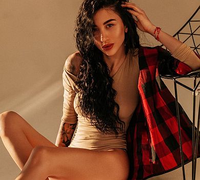 Стало відомо, хто погрожував дівчині Kyivstoner від імені Тищенка 