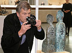 Ющенко візьме приклад з Черновецького? НОВІ ФОТО