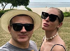 Осадча з Горбуновим на Маврикії поплавали з дельфінами у відкритому океані 