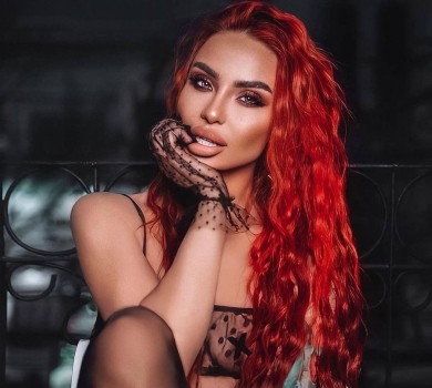 Одній штраф, другу під арешт: Місіс Крим із подружкою покарали за Червону калину