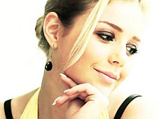 Кароль вийшла заміж у цілях безпеки? Історія кохання