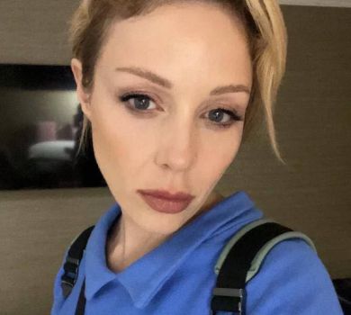 Кароль із голими ребрами виступила на благодійній вечері жінки Тищенка в Нью-Йорку