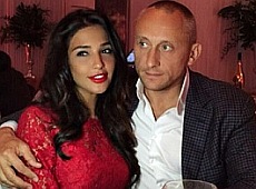 Дімопулос вийшла в люди з новоспеченим чоловіком. ФОТО