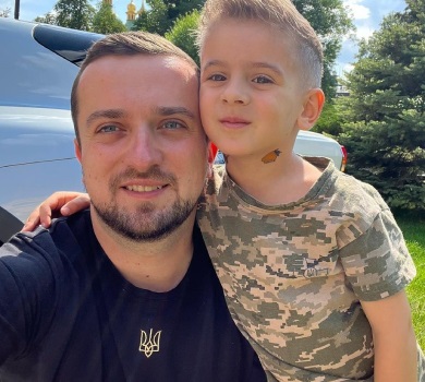 З помічником: Заступник голови ОП Тимошенко показався на роботі в товаристві 5-річного сина
