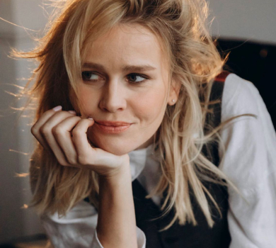 Досі пишуть: зірка Кухні Кузнецова розказала про роботу і майно в Росії, та про стосунки з дочкою Сумської