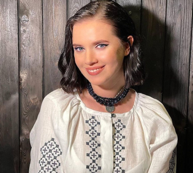 Соколова у київському барі притулилася до Хливнюка у темряві