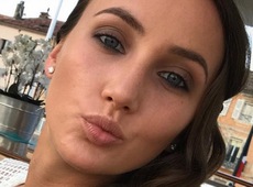 Вагітна Різатдінова помилувалася волохатим другом. ФОТО