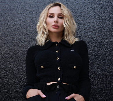 Лобода показалася у вишиванковому луці з намистом. ФОТО