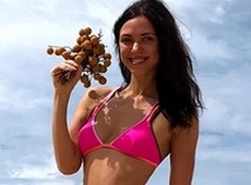 Слава та Віка НеАнгели посвітили тілами на островах. ФОТО