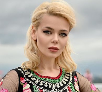 26-річна Гросу розказала, що робить зі своїм обличчям 