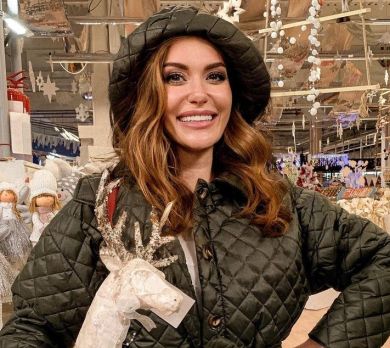 Слава Камінська з дітьми прикрасила обкладинку глянцю 