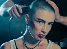 Приходько топили, били й поголили у новому кліпі. ВІДЕО