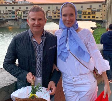 Як Осадча з Горбуновим у Флоренції паску святили. ВІДЕО