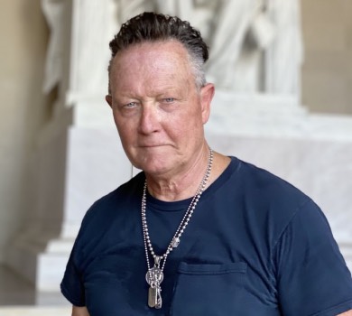 Захищаєте країну від сил зла: зірка Термінатора Роберт Патрік звернувся до українців. ВІДЕО