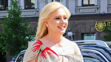 Інна Костиря у сукні FROLOV на церемонії нагородження премії Людина року