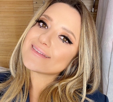 Могилевська знялася в самих рушниках та заговорила про страх постаріти