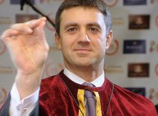 Чоловік Міс Україна-2008 заліз на коня і став кардиналом