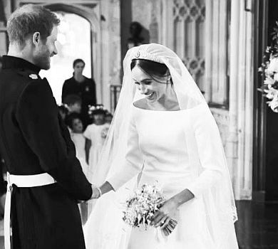 Перша річниця весілля принца Гаррі та Меган: палац показав досі небачені кадри. ВІДЕО 
