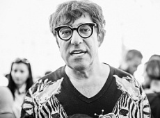 Як Корогодський і Джамала для доброї справи барахлом торгували 