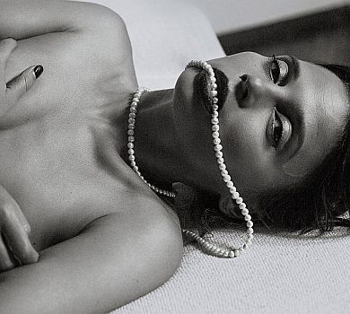 Ветеранка оголень Карпа про свої фотосесії ню: Не шкодую ані разу