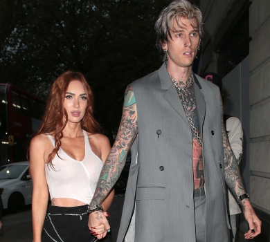 Чий манікюр яскравіший? Меган Фокс у сексі топі та Machine Gun Kelly з ланцюгом на шиї засвітилися разом