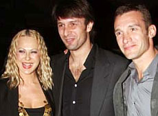 Ван Дамм роздивлявся напівголих дам і обіймався з другом Тимошенко