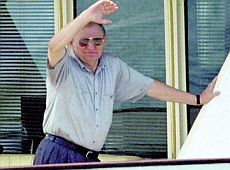 Павичів Кучми роздаватимуть задарма? ВІДЕО