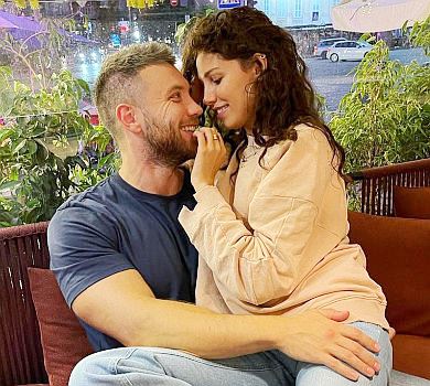 Холостяк Заливако показав ніжні ФОТО з Богдан, а вона поміркувала про любов