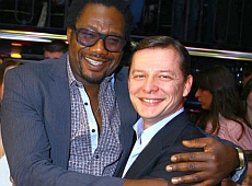 Ляшко роздягся до трусів і не схотів підерастичні джинси. ВІДЕО