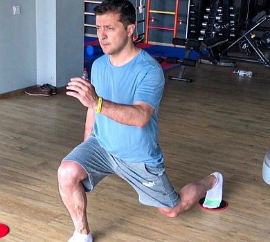 Мендель показала, як Зеленський на камеру фізкультперерву робив. ВІДЕО 