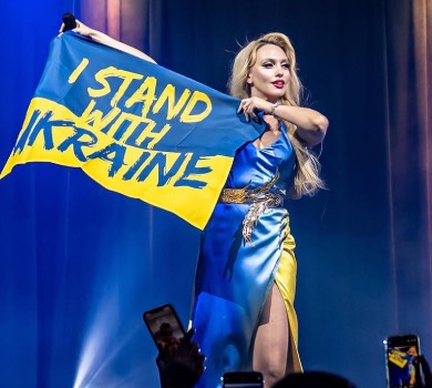 Вперше після повернення в Україну: Полякова виступила в підземці з Барських