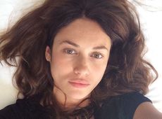 Ольга Куриленко посвітила цицьками в незвичний спосіб. ФОТО 