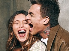 Тодоренко з Топаловим показали кохання на блакитному дивані. ФОТО