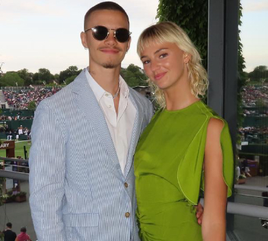 Мов голуб'ята: сина Бекхемів на Вімблдоні підловили за ніжностями із подружкою