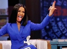 Реперка Карді Бі вигуляла костюм від українського бренду на американському ТБ