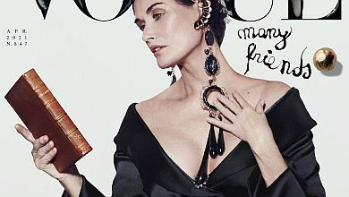 Демі Мур у вишуканому вбранні з декольте прикрасила обкладинку глянцю