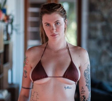 Мій целюліт, розтяжки, екзема: донька Бейсінгер та Болдуїна показала тіло в купальнику крупними планами 