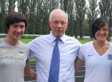 Азаров порозпускав руки в Олімпійській школі