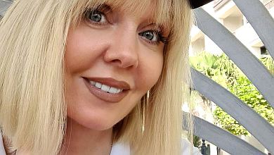 52-річна Валерія в купальнику всілася приймати сонячні ванни. ФОТО